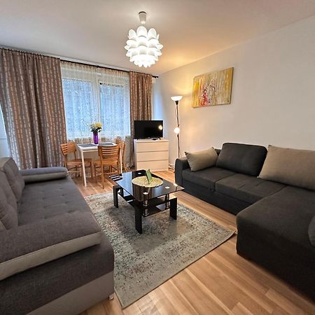 5Centrum Stanislawa Moniuszki10 Wi-Fi 1Gb Sek 华沙 外观 照片